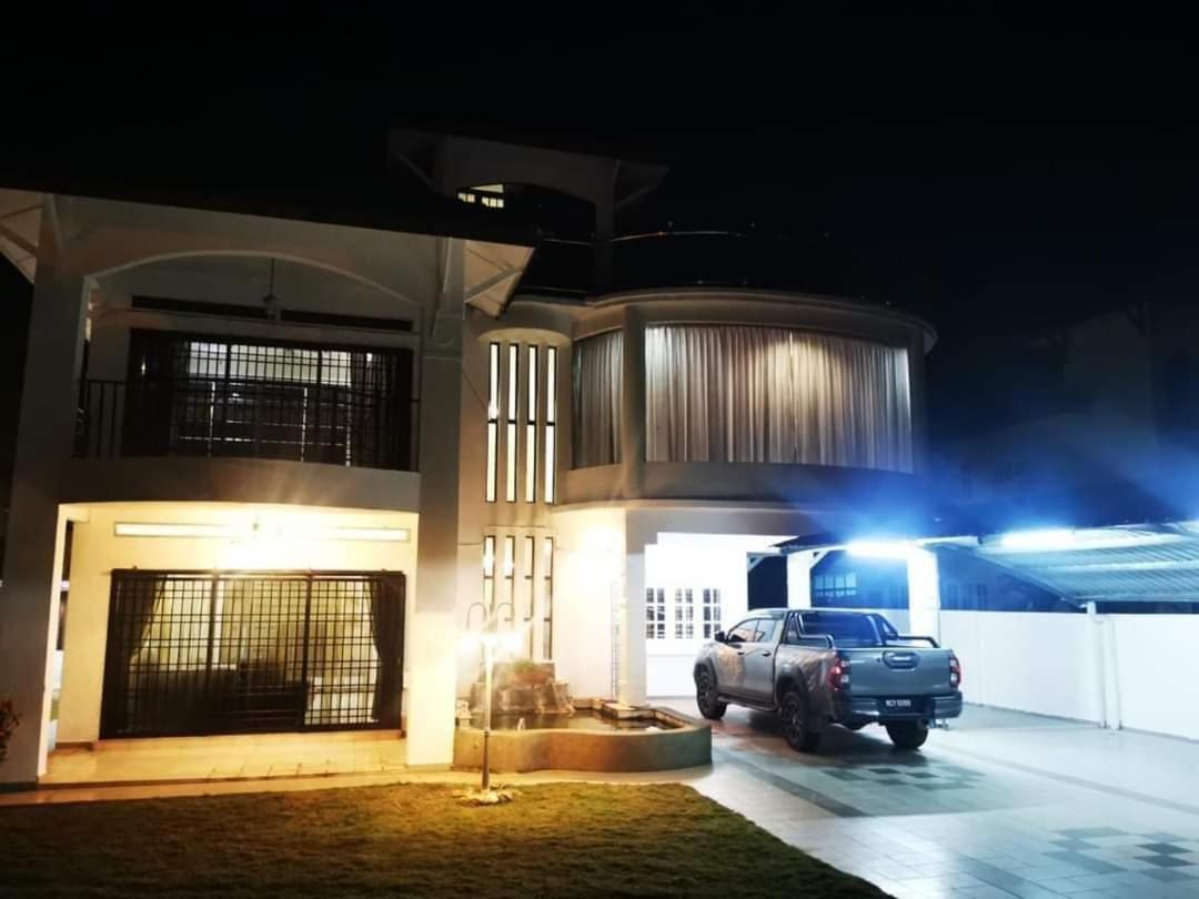 Prairie Villa Homestay Lumut Exterior photo